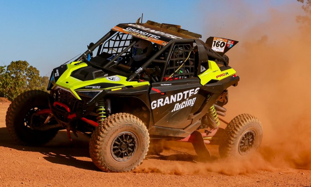 Rally Jalapão 2025 terá largada nesta sexta (13), reunindo 150 pilotos em 1.200 km pelo cerrado tocantinense. Adrenalina e natureza lado a lado.