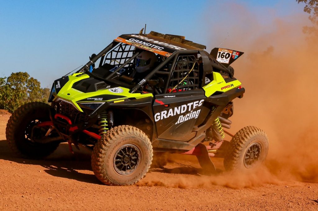 Rally Jalapão 2025 terá largada nesta sexta (13), reunindo 150 pilotos em 1.200 km pelo cerrado tocantinense. Adrenalina e natureza lado a lado.