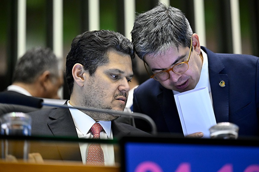 Congresso derruba veto e vítimas do zika vírus receberão pensão especial 38 Andressa Anholete/Agência Senado Fonte: Agência Senado