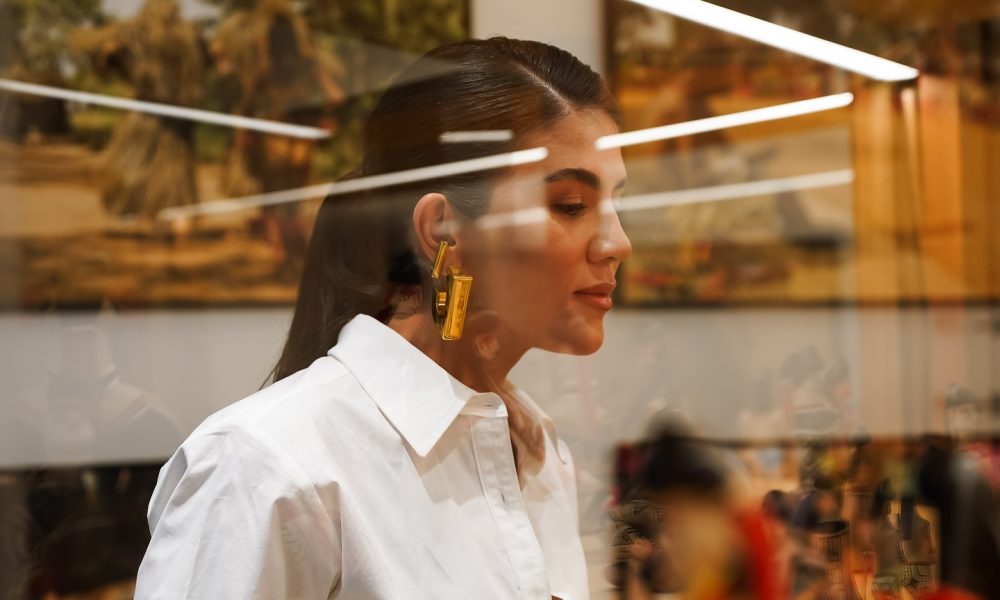 Letícia Coelho veste cultura: nova estampa homenageia marcos do Tocantins
