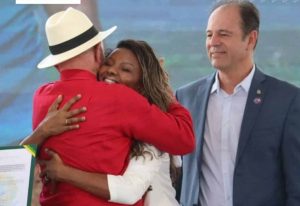 Imagem mostra Lula em Araguatins durante visita presidencial ao Tocantins, com entregas e anúncio de ações para a UFT.