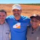 Governador do Tocantins, Wanderlei Barbosa, acompanhado do prefeito de São Félix, Gercimar Xavier, anunciou a entrega das obras do aeroporto do município, na região do Jalapão - Divulgação/Governo do Tocantins