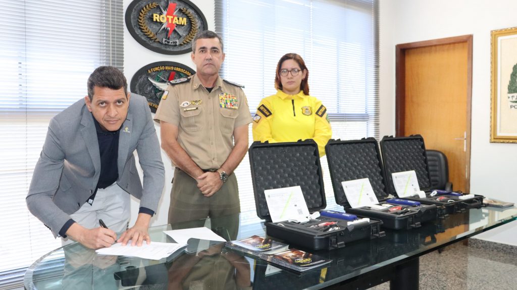 O presidente do Detran/TO, Willian Gonzaga, destacou que a parceria com a PMTO é fundamental para garantir que as operações sejam eficazes, além de proporcionar um retorno positivo em termos de segurança viária