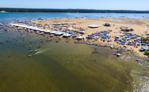 Em Araguanã, a Araguabeach também conta com atrações musicais nesta sexta-feira, 1º de agosto - Foto: Hermes Macedo/Governo do Tocantins