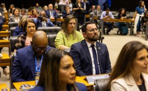 O secretário Márcio Rocha que, no ato, representou o governador Wanderlei Barbosa, acompanhou a homenagem ao programa, reforçando o compromisso do Tocantins com a valorização da comunicação pública - Foto: Vinícius Santa Rosa/Governo do Tocantins