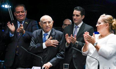Eduardo Gomes homenageia Siqueira Campos
