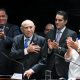 Eduardo Gomes homenageia Siqueira Campos