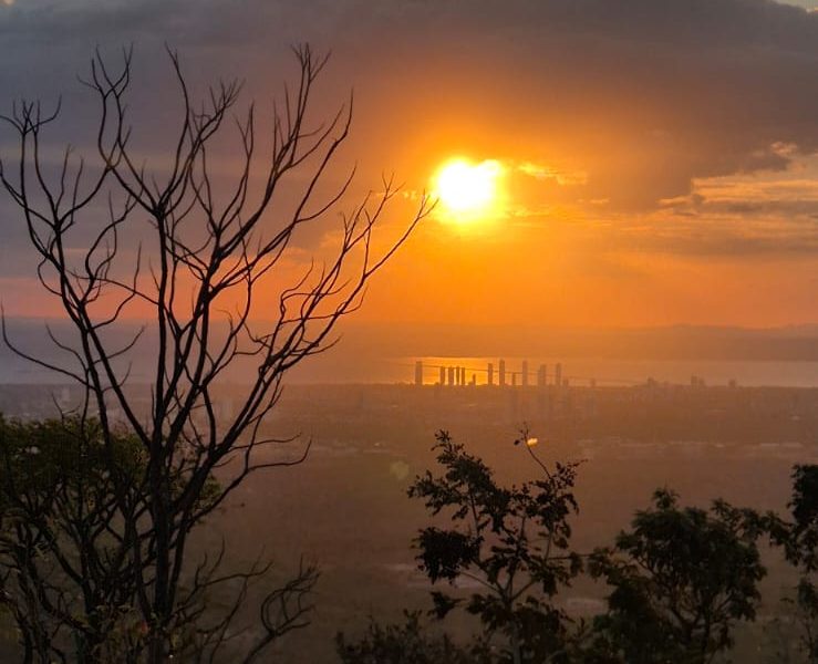 Empresário Daniel Bezerra inaugura mirante Janela do Sol, novo ponto turístico para contemplar o pôr do sol em Palmas