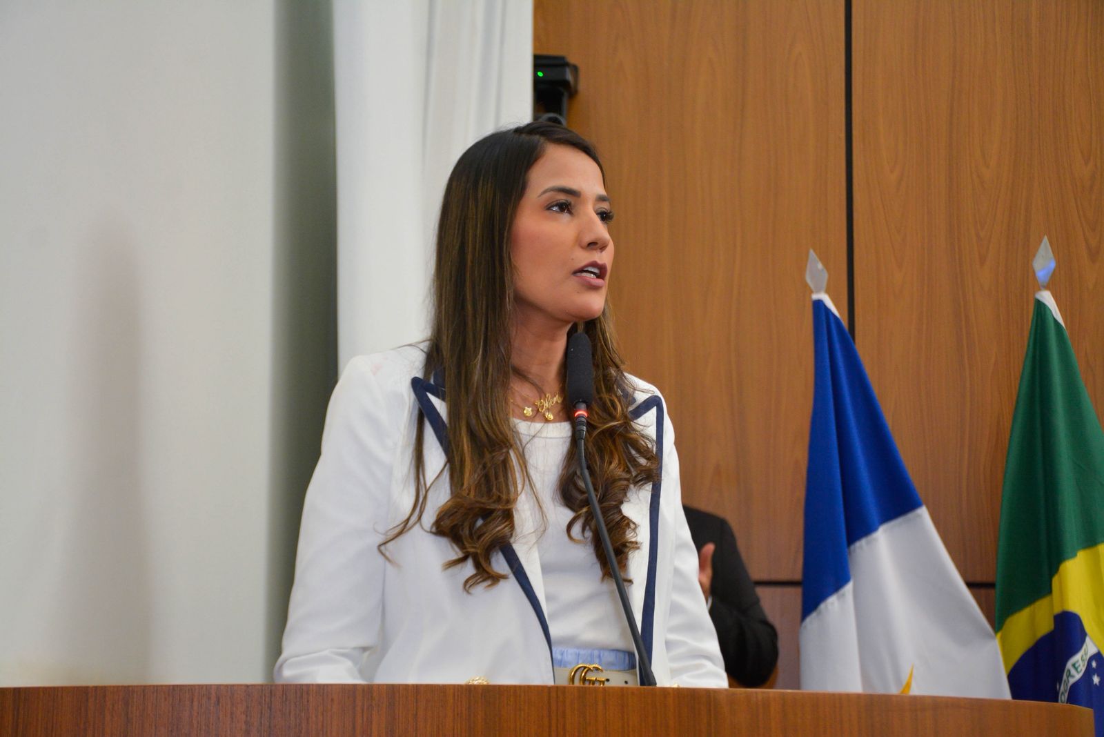 vereadora Débora Guedes (Podemos)