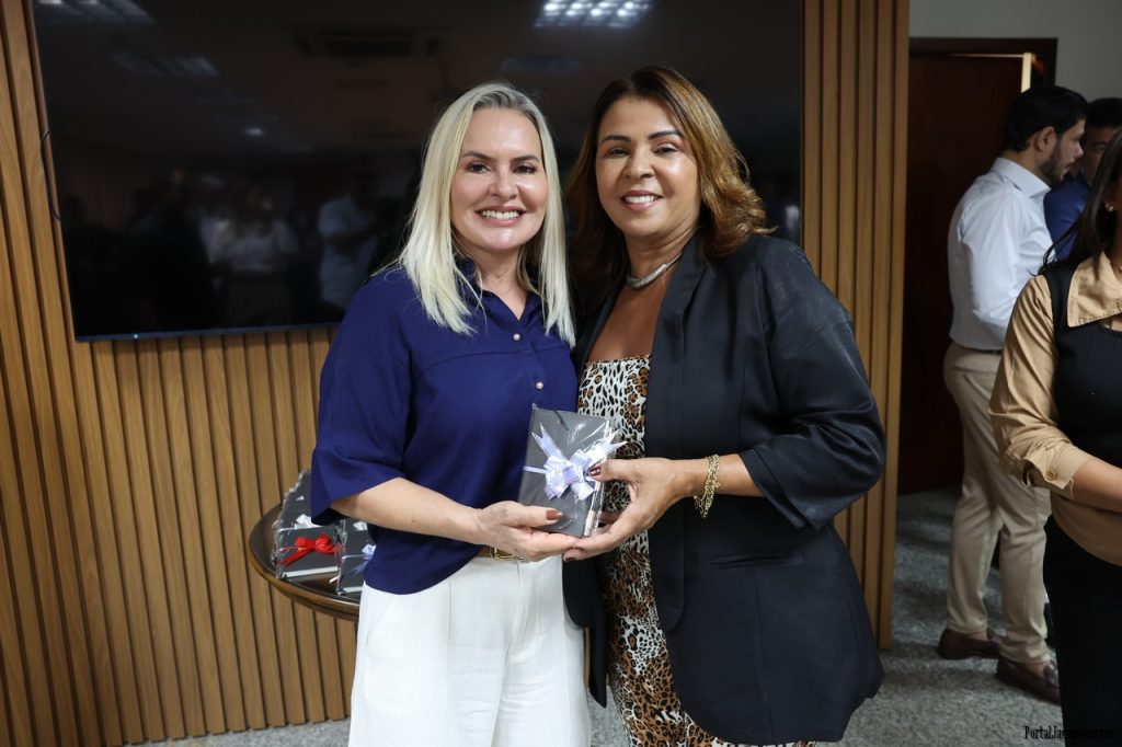 Assembleia em festa: presidente Amélio Cayres celebra aniversário