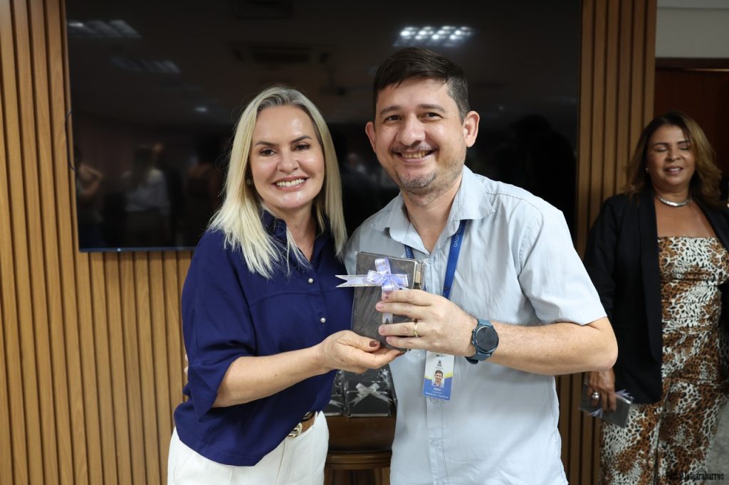 Assembleia em festa: presidente Amélio Cayres celebra aniversário