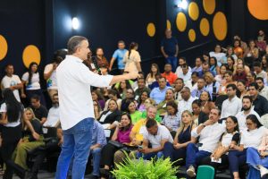 Prefeito Eduardo Siqueira Campos no 1º Encontro de Líderes Comunitários – Foto: Regiane Rocha