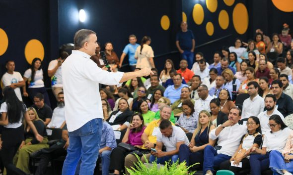 Prefeito Eduardo Siqueira Campos no 1º Encontro de Líderes Comunitários – Foto: Regiane Rocha
