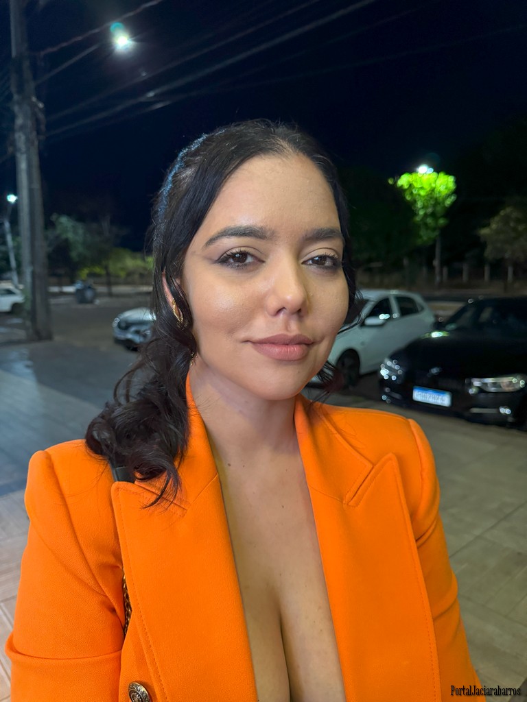 Tiella Almeida