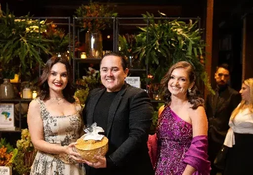 São Paulo viveu uma noite de gala com o lançamento de “Servir é uma Arte”, de Jaeder Barreto.