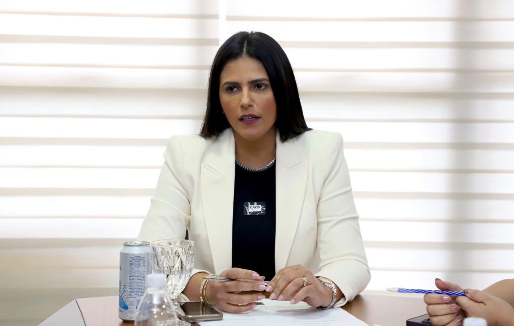 Primeira-dama Karynne Sotero