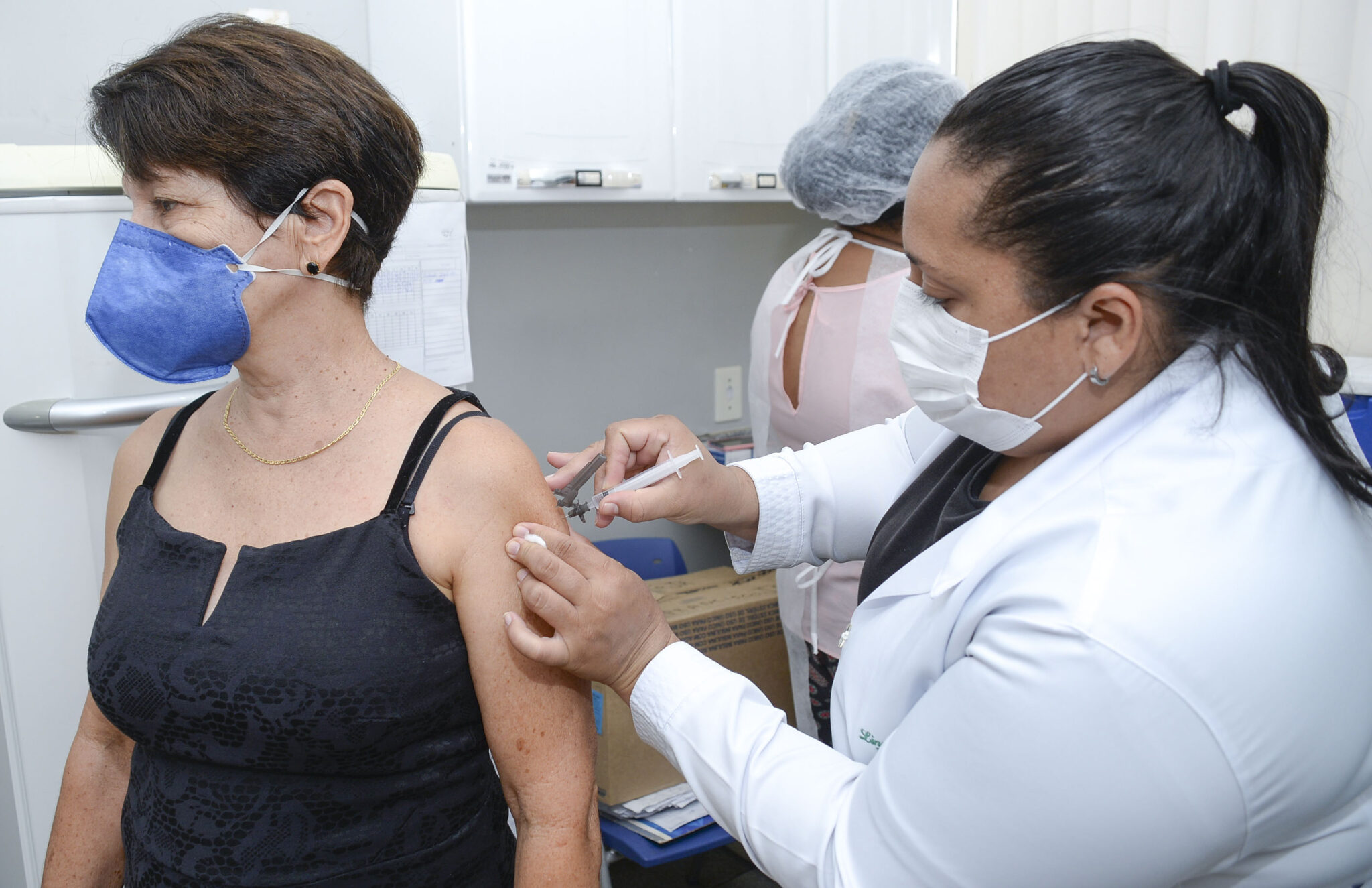 Dia D da Vacinação em Palmas acontece neste sábado, 18 – Portal Jaciara Barros Para receber as doses é necessário levar documento de identificação e caderneta de vacinação – Foto: divulgação