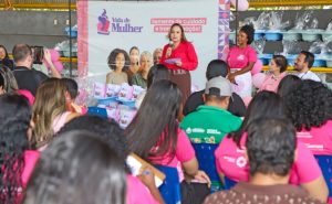 Primeira-dama e desembargadora, Ângela Prudente, participou da abertura da campanha e reforçou a importância do cuidado contínuo com a saúde da mulher - Foto: Antônio Gonçalves/Governo do Tocantins