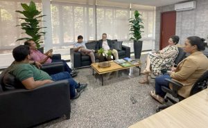 Secretário Divaldo Rezende recebeu lideranças indígenas em seu gabinete na tarde dessa segunda-feira, 6 - Foto: Lúcia Moraes/Governo do Tocantins