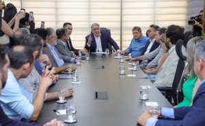 Governador Laurez Moreira reforçou o compromisso com a implementação de ações voltadas ao desenvolvimento sustentável do Tocantins - Foto: Adilvan Nogueira/Governo do Tocantins