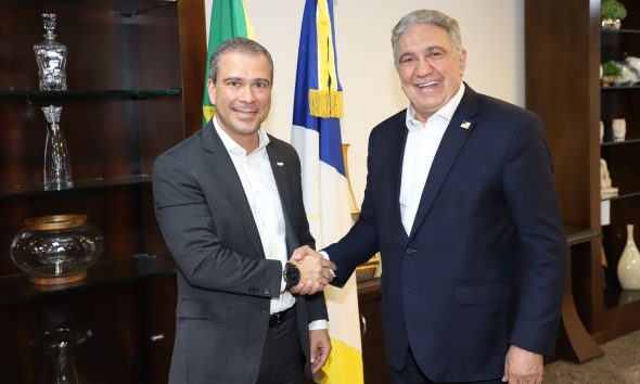Governador Laurez Moreira reforçou o diálogo com o presidente do BRB, Paulo Henrique Costa, com foco na ampliação de investimentos em industrialização e agronegócio - Ademir dos Anjos/ Governo do Tocantins
