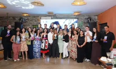 Prêmio Sebrae de Jornalismo: vencedores do Tocantins – Portal Jaciara Barros Vencedores do Prêmio Sebrae de Jornalismo do Tocantins posam durante a cerimônia de premiação.