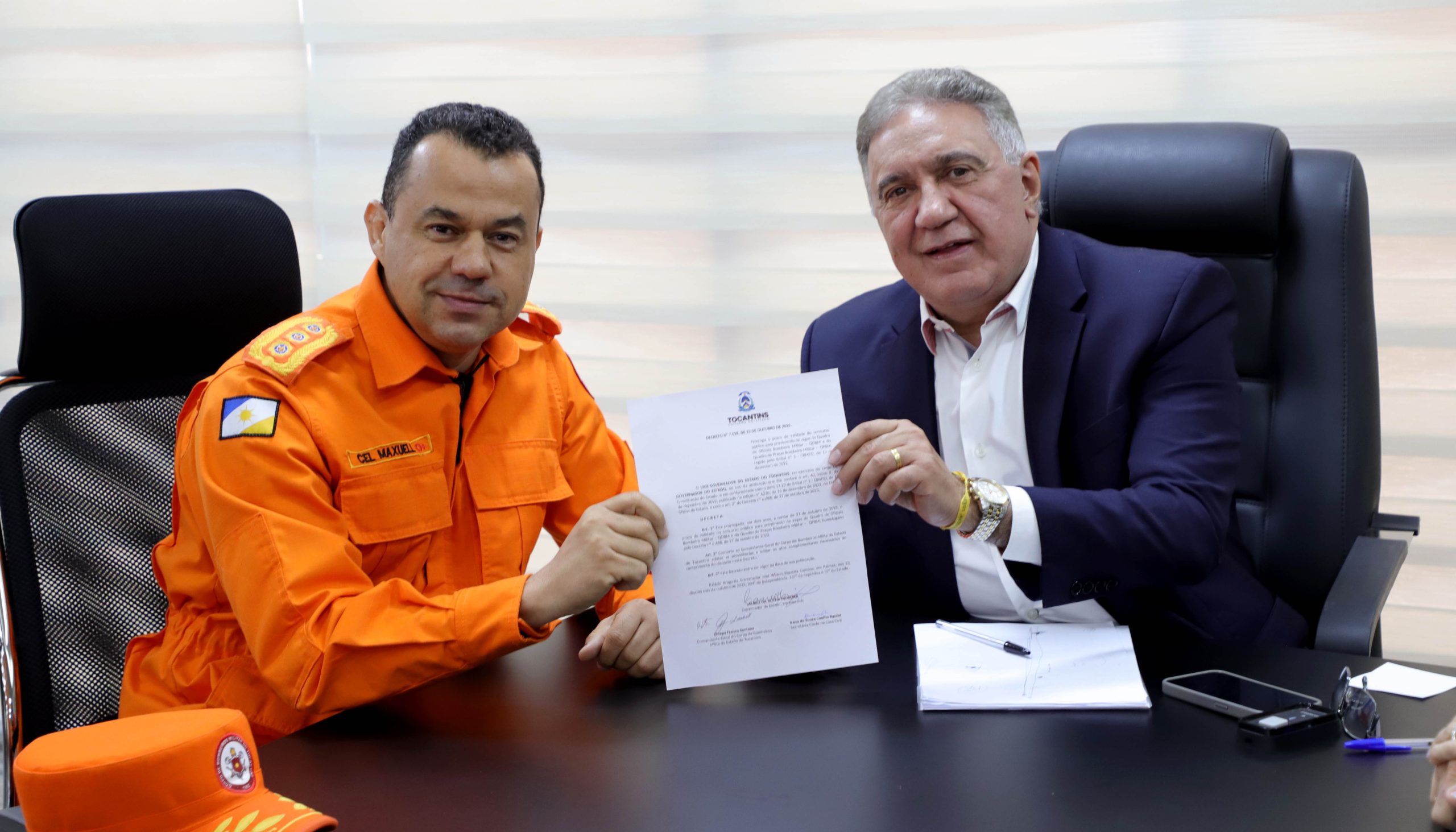 Laurez Moreira prorroga concurso do Corpo de Bombeiros – Portal Jaciara Barros O governadorLaurez Moreira destacou o excelente trabalho realizado pela corporação e que a prorrogação do concurso reforça o compromisso da gestão com o fortalecimento da segurança pública em todo o estado - Crédito: Ademir dos Anjos/Governo do Tocantins