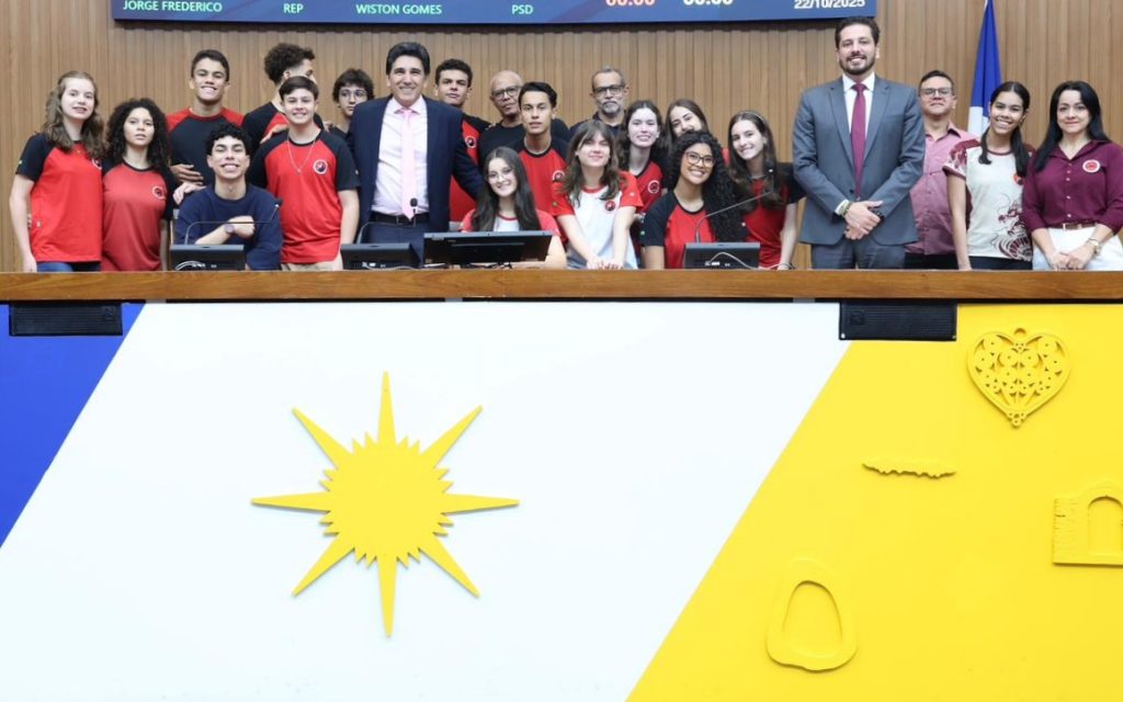 Visita guiada - foto Isis Oliveira