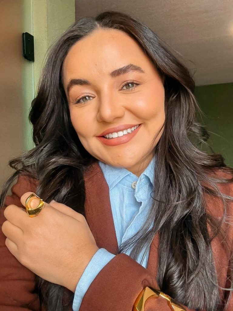 A empresária Juliane Ellem Costa, à frente da Jorge Bischoff Palmas, convida você para um encontro muito especial!