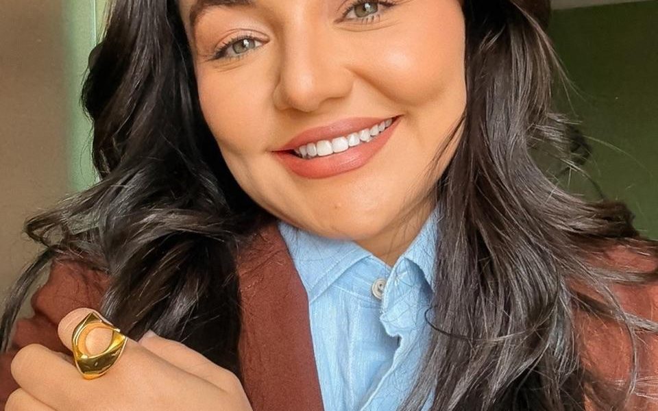 Jorge Bischoff e Ótica Visare promovem encontro especial de cuidado e bem-estar – Portal Jaciara Barros A empresária Juliane Ellem Costa, à frente da Jorge Bischoff Palmas, convida você para um encontro muito especial!