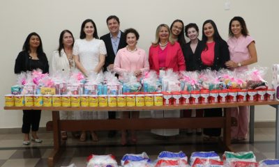 OABTO encerra Outubro Rosa com entrega de doações à Liga Feminina de Combate ao Câncer – Portal Jaciara Barros OABTO encerra Outubro Rosa com entrega de doações à Liga Feminina de Combate ao Câncer