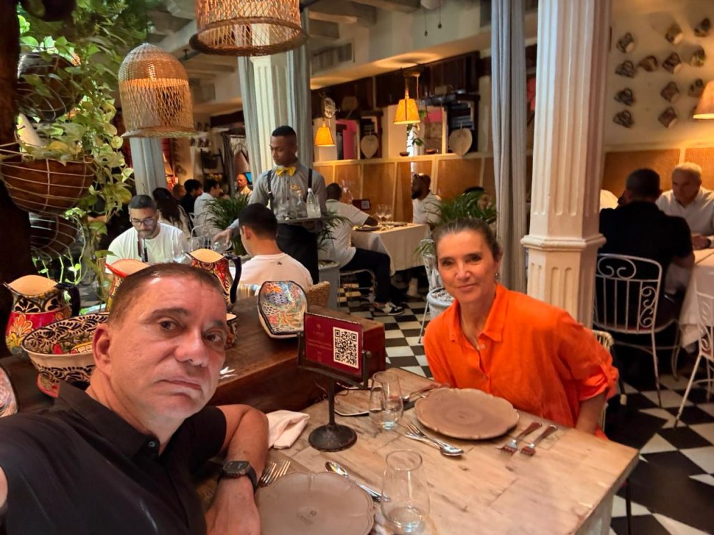 amastha e glo casamento