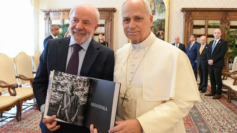 Papa recebe o presidente Lula no Vaticano – Portal Jaciara Barros Papa Leão XIV durante a visita privada do presidente Lula (@Vatican Media)
