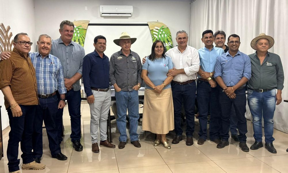 Paulo Carneiro é reeleito presidente da FAET por unanimidade