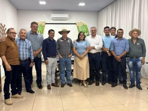 Paulo Carneiro é reeleito presidente da FAET por unanimidade