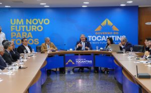 Governador do Tocantins, Laurez Moreira, anunciou, durante coletiva de imprensa realizada na sala de reuniões do Palácio Araguaia, um conjunto de medidas emergenciais voltadas para a reestruturação e o equilíbrio da saúde pública estadual