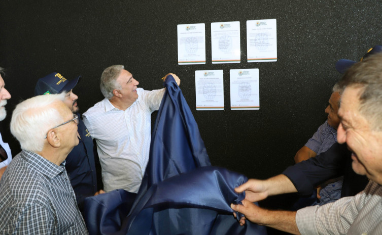 Governador Laurez Moreira participa da inauguração do tatersal de leilões no Sindicato Rural de Palmas - Foto: Antônio Gonçalves/Governo do Tocantins
