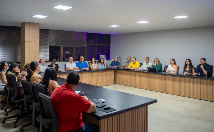 Governador Laurez Moreira se reuniu com secretários e equipe técnica da SES/TO nesse sábado,8 - Foto: Bruno Maia/Governo do Tocantins