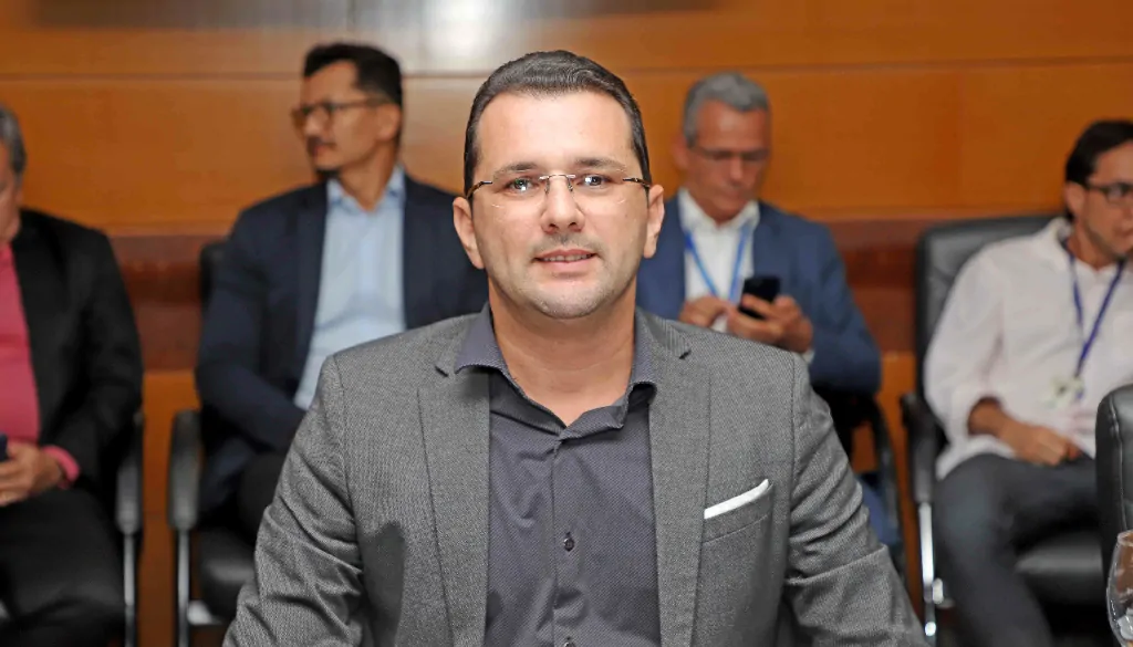 Titular da Secad, Marcos Duarte, explicou que a folha de pagamento é custeada integralmente com recursos do Tesouro Estadual e o BRB apenas gerencia esses pagamentos 