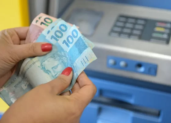 Prefeitura de Palmas paga salário e primeira parcela do 13º nesta sexta-feira 28