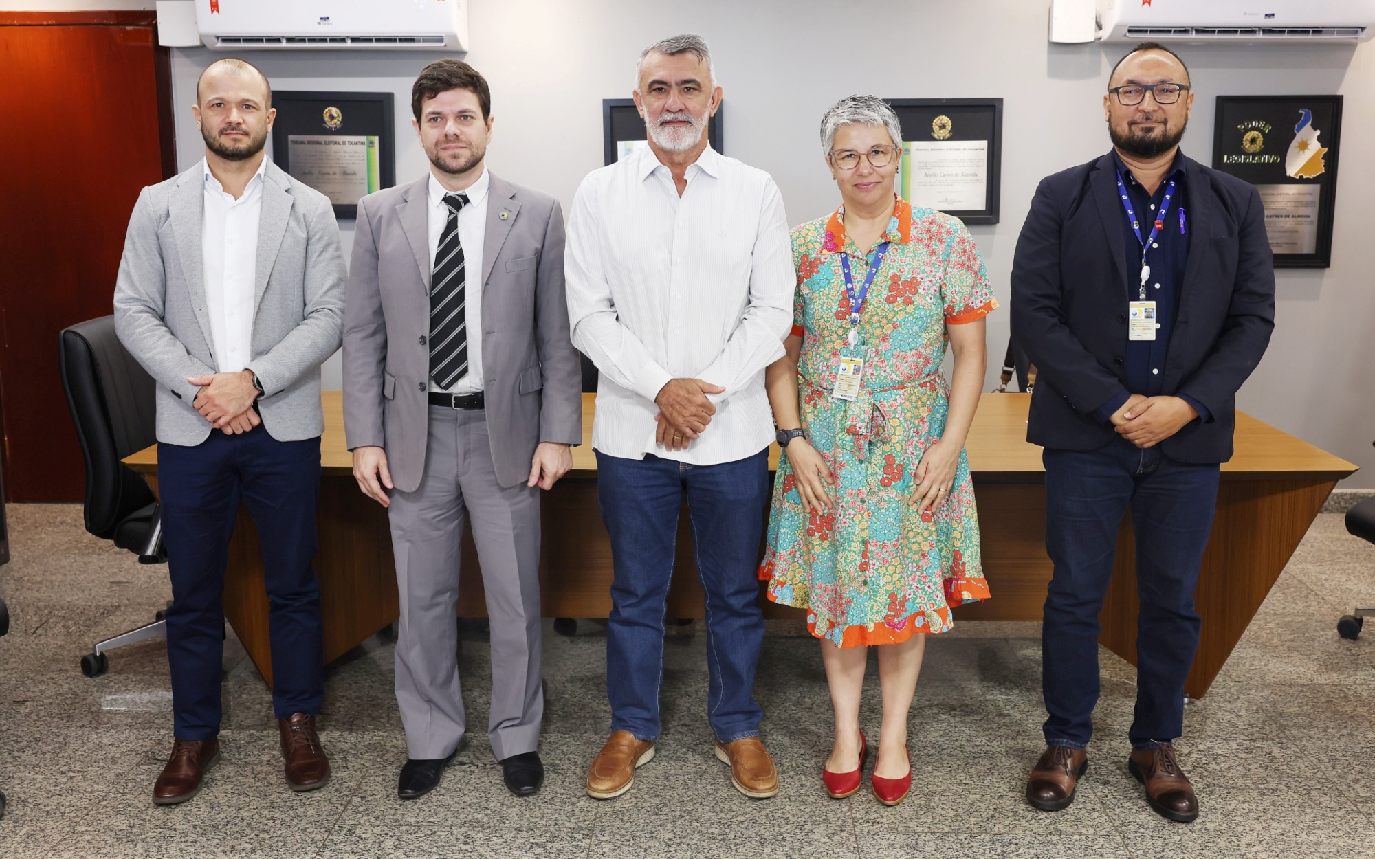 Presidente Amélio Cayres recebe representantes da Anatel na Aleto para discutir ampliação da conectividade. Foto: Koro Rocha/Aleto.