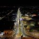 Nova iluminação em LED da avenida comercial do Jardim Aureny II – Foto: Tomaz Verás