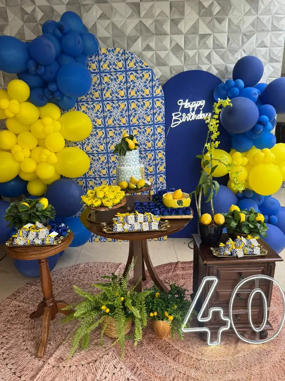 Mayara celebra aniversário em noite especial ao lado da família e amigos