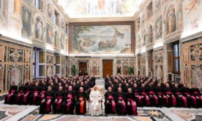 Papa Leão XIV recebe sacerdotes diplomáticos do Brasil – Portal Jaciara Barros Papa Leão XIV recebe sacerdotes diplomáticos do Brasil no Vaticano