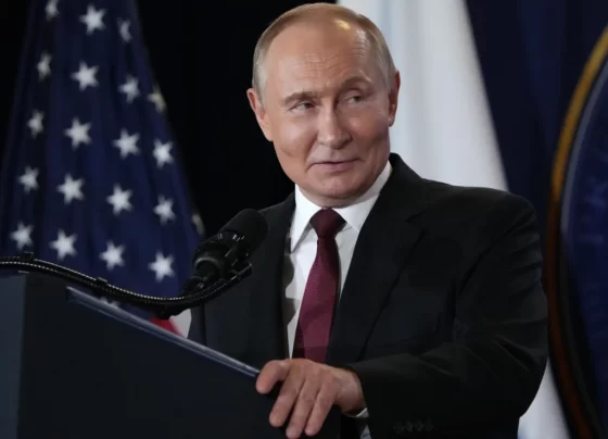 Putin critica Kiev e reage ao plano de paz dos EUA