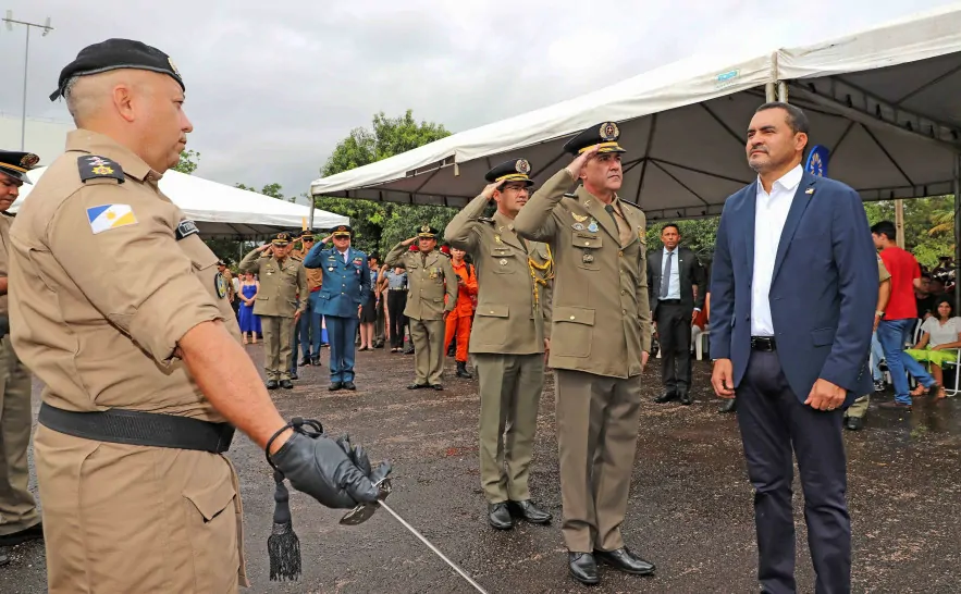 Comandante Márcio Mendonça detalha retorno ao comando da PMTO – Portal Jaciara Barros Comandante Márcio Mendonça retorna ao comando da PMTO