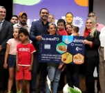 Governador Wanderlei Barbosa entrega Cartão AlimenTO no Tocantins