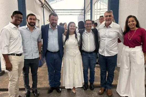 Amélio Cayres recebe homenagem da Unirg – Portal Jaciara Barros Amélio Cayres recebe homenagem da Unirg