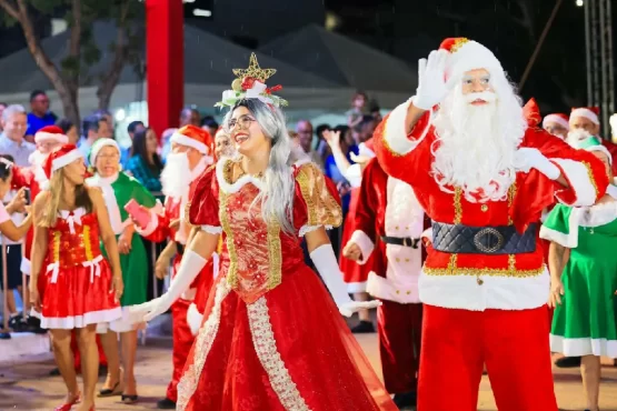 Desfile do Natal Luz encanta Palmas – Portal Jaciara Barros Desfile do Natal Luz de Palmas encanta o público