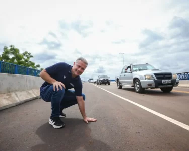 Renan Filho entrega nova ponte JK que reconecta Maranhão e Tocantins, restabelecendo a mobilidade e impulsionando a economia regional.